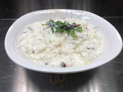 Maza Indian Restaurant