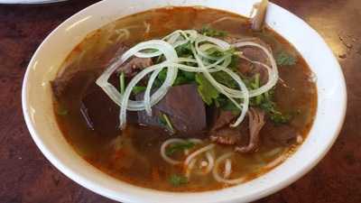 Pho Taubay Restaurant