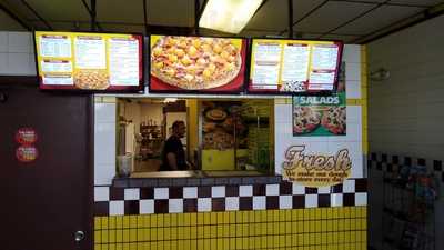 Hungry Howie's Pizza