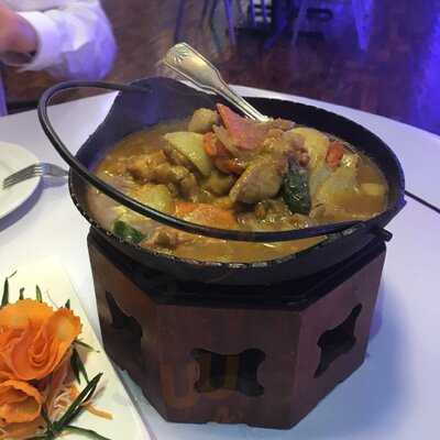 Neway Restaurant And Lounge