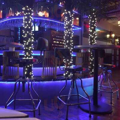 Neway Restaurant And Lounge