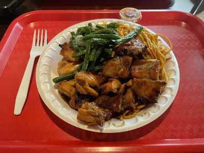 Wok And Roll Restaurant