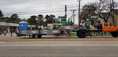Gearheads Grub And Pub