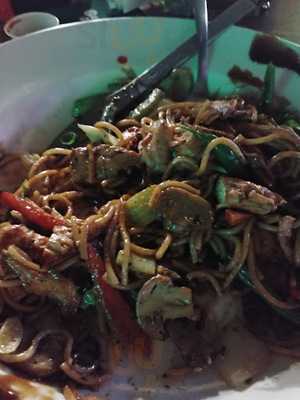 Gearheads Grub And Pub