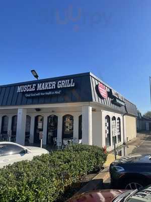 Muscle Maker Grill
