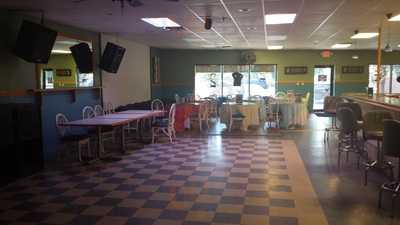 Starlight Restaurant & Lounge