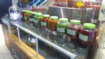 Poparazzi's Gourmet Popcorn