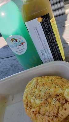 Nourish Juice Bar + Kalos Coffee Co.