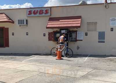 Chico's Sub Shop