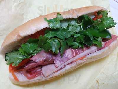 Parisian Bakery And Cafe