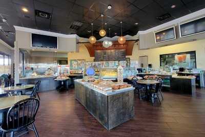 Parisian Bakery And Cafe