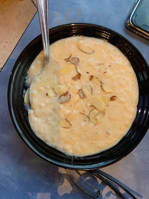 Lazeeza Restaurant South