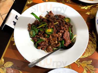 Yantze Chinese Restaurant