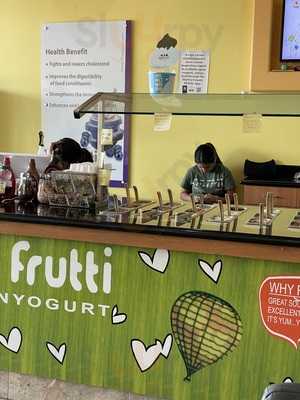 Tutti Frutti Yogurt