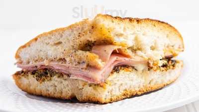 Airport Italian Deli-sushi