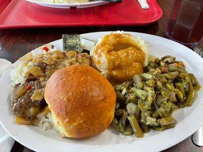 Mom's Country Kitchen