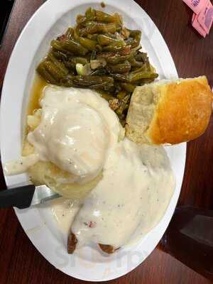 Mom's Country Kitchen