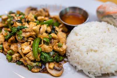 Villa Thai Restaurant & Bar