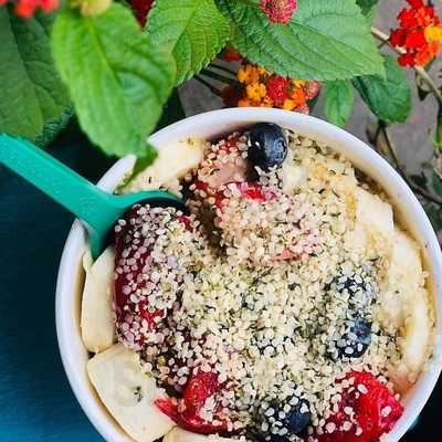 Juice Girl & Over The Moon