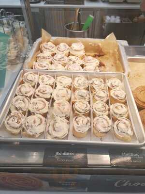 Cinnabon