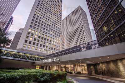 Trofi Restaurant Inside Doubletree