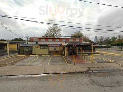 La Casa Bakery & Cafe