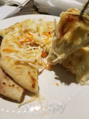 La Pupusa Rica