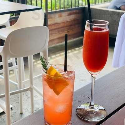 Nextdoor Bar & Lounge