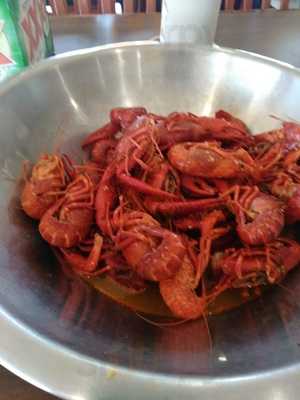 Crawfish And Wings