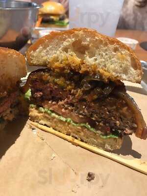 Hopdoddy Burger Bar