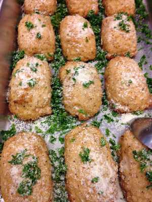 Edo's Cafe On The Park