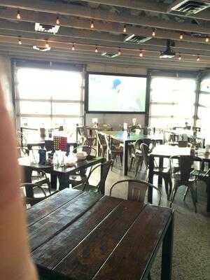Warehouse Bar & Chill
