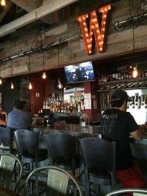 Warehouse Bar & Chill