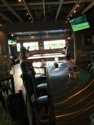 Warehouse Bar & Chill