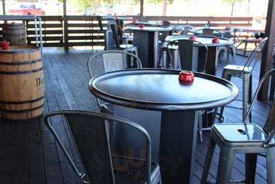 Warehouse Bar & Chill