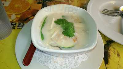 Bangkok Chef At Royal Oaks