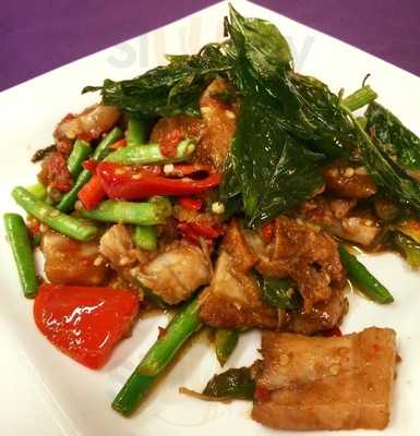 Bangkok Chef At Royal Oaks