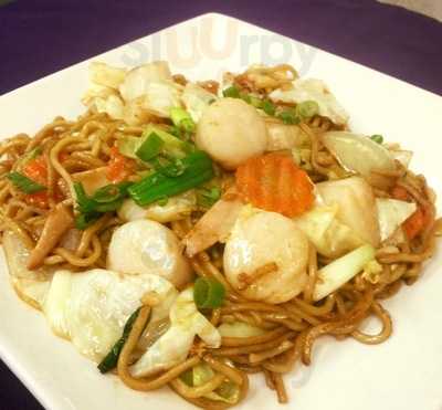 Bangkok Chef At Royal Oaks