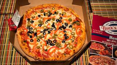 Buck's Pizza