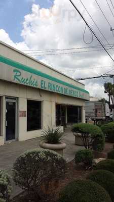 Ruchi's Taqueria Las Americas