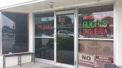 Ruchi's Taqueria Las Americas
