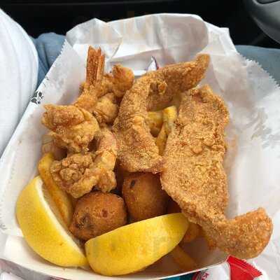 Mattie's Catfish Kitchen And More