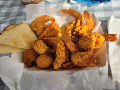 Mattie's Catfish Kitchen And More