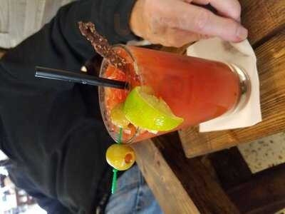 Mockingbird Distillery & Smokehouse