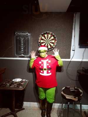 Home Plate Bar & Grill