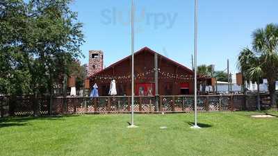 The Deck House Bar & Grill