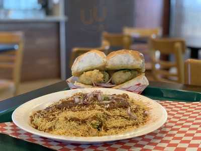 Basuri Indian Food Corner