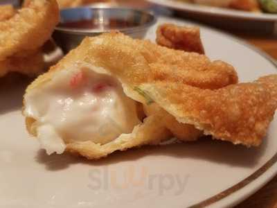 Nana Sushi & Chinese Bistro