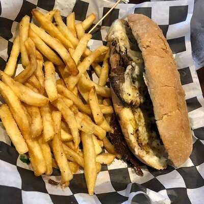 Home On The Range Restaurant, Bar & Grill