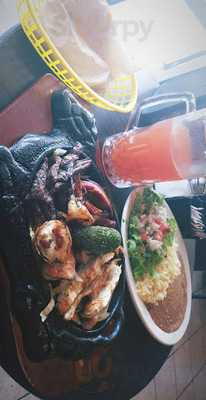 Melita's Restaurant & Bar